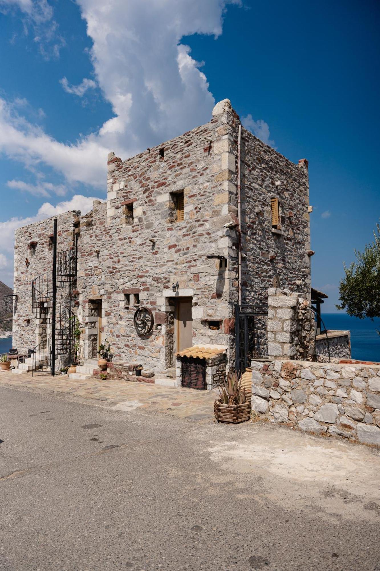 Hotel Castle Rizaraki Kokkala Esterno foto